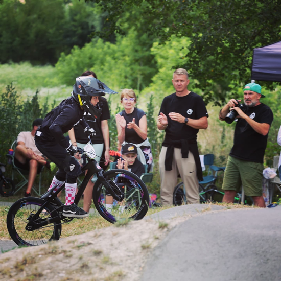 Mladý Darko Breyer sa stal svetovou hviezdou pumptracku