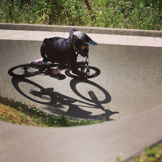 Mladý Darko Breyer sa stal svetovou hviezdou pumptracku