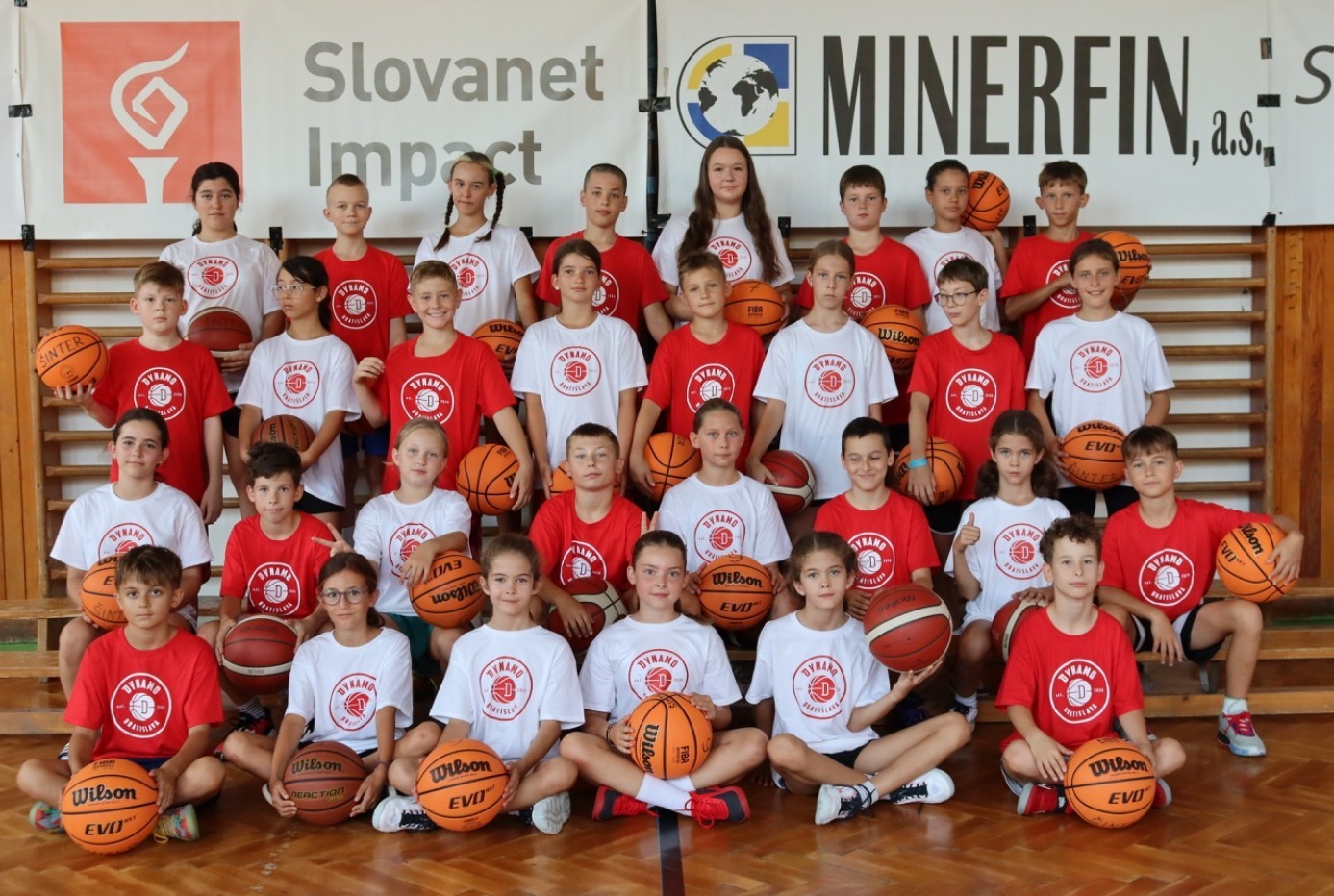 Slovanet Impact podporuje basketbalový klub ŠINTER DYNAMO