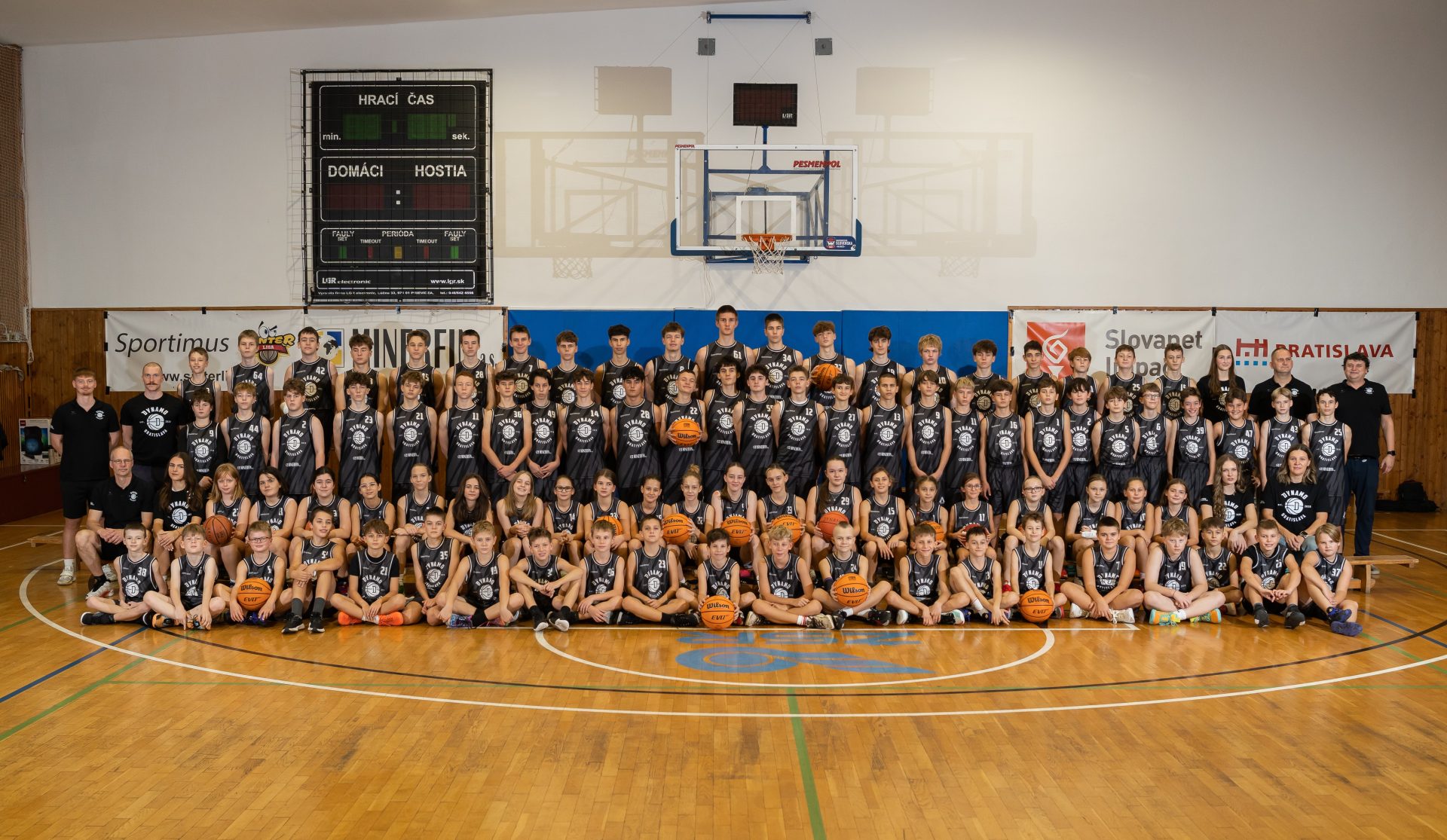 Slovanet Impact podporuje basketbalový klub ŠINTER DYNAMO