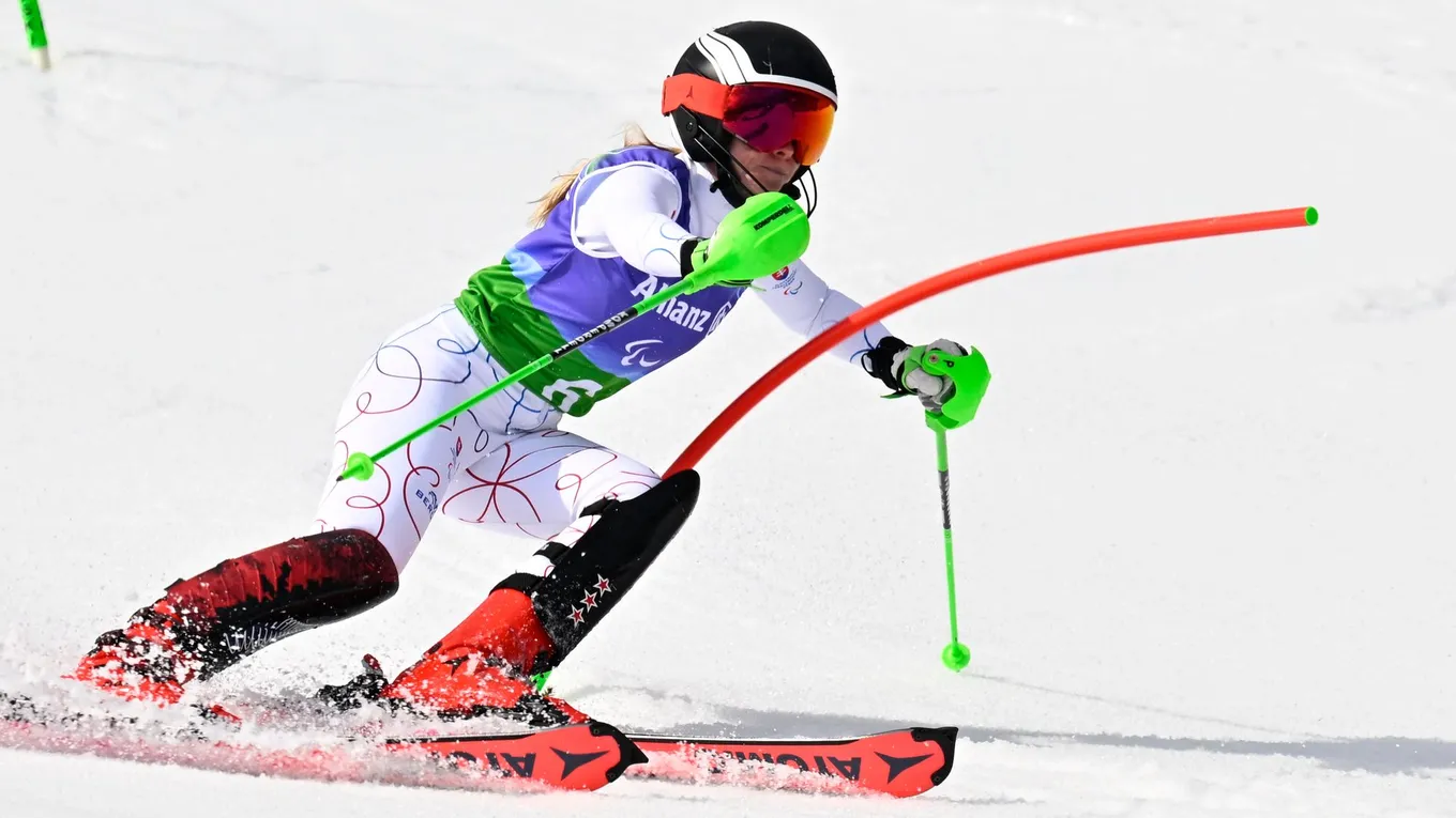 Tri bronzy, jeden veľký príbeh: Alexandra Rexová na paralympiáde zažiarila!