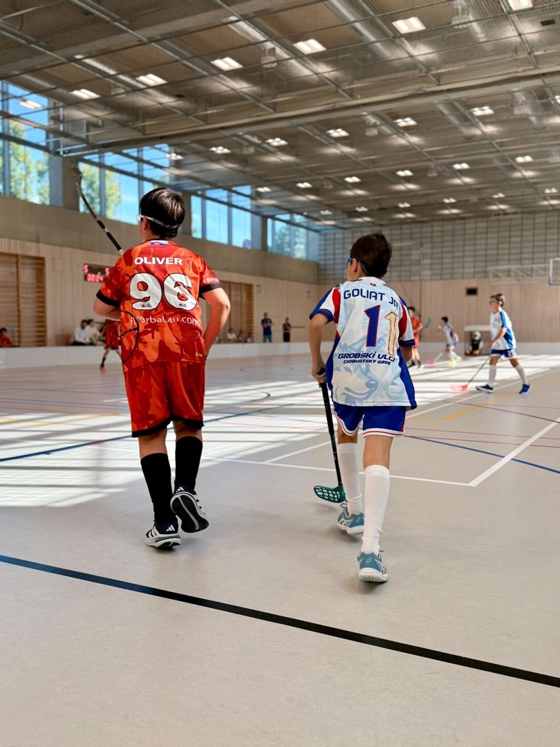 Grobskí Vlci vybojovali strieborné medaily na prestížnom Stupava Floorball Cup 2026